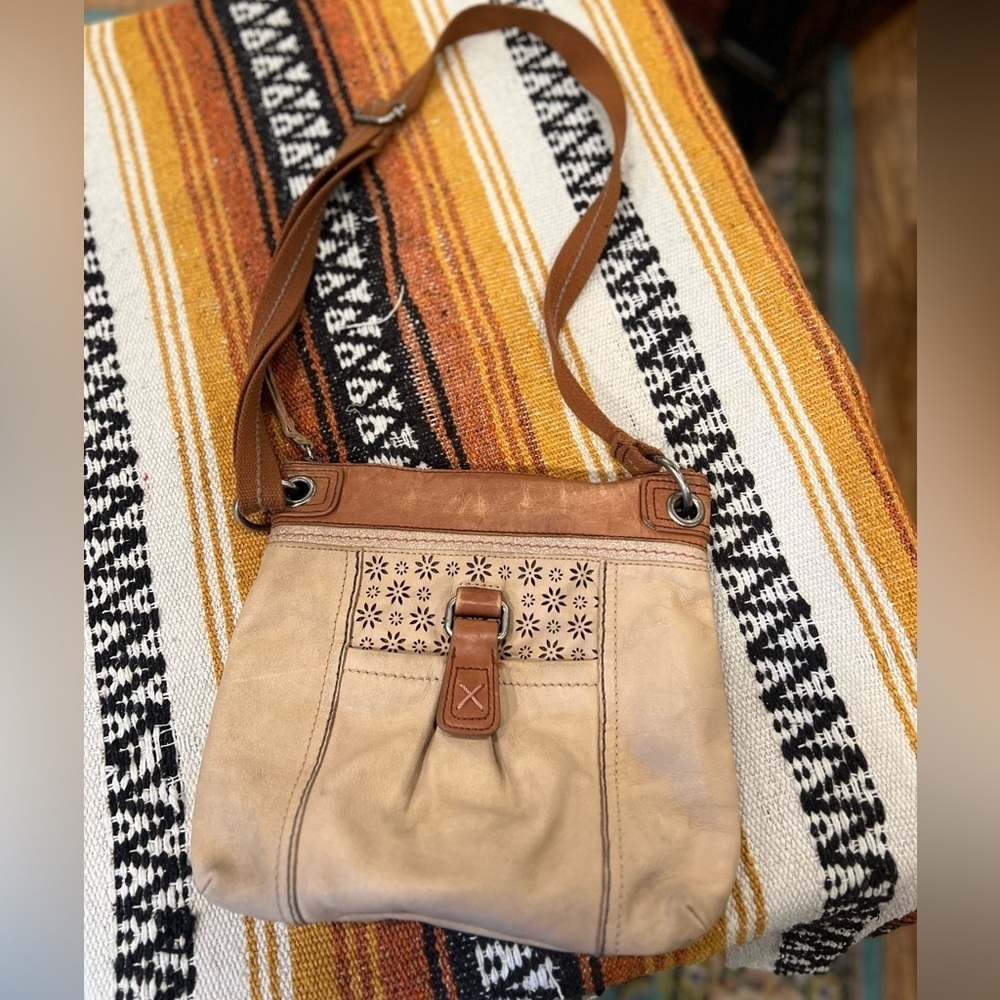 4022 “The Sak”Cross Body Purse .